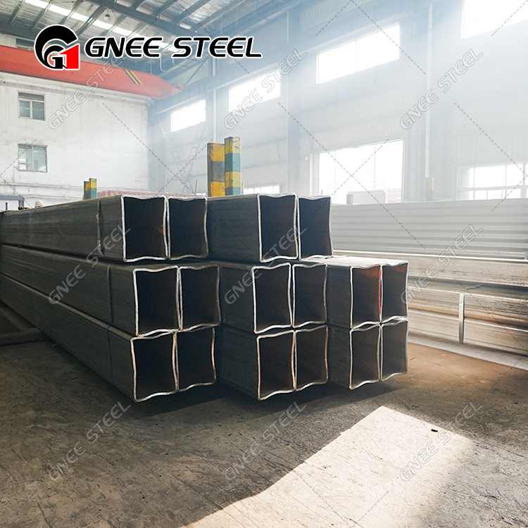 A Saudi customer ordered 300 tons of S355JR square and rectangular tubes.